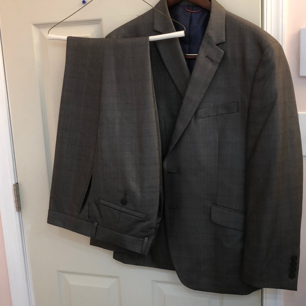 Billy London grey Suit 42S 43W 29L